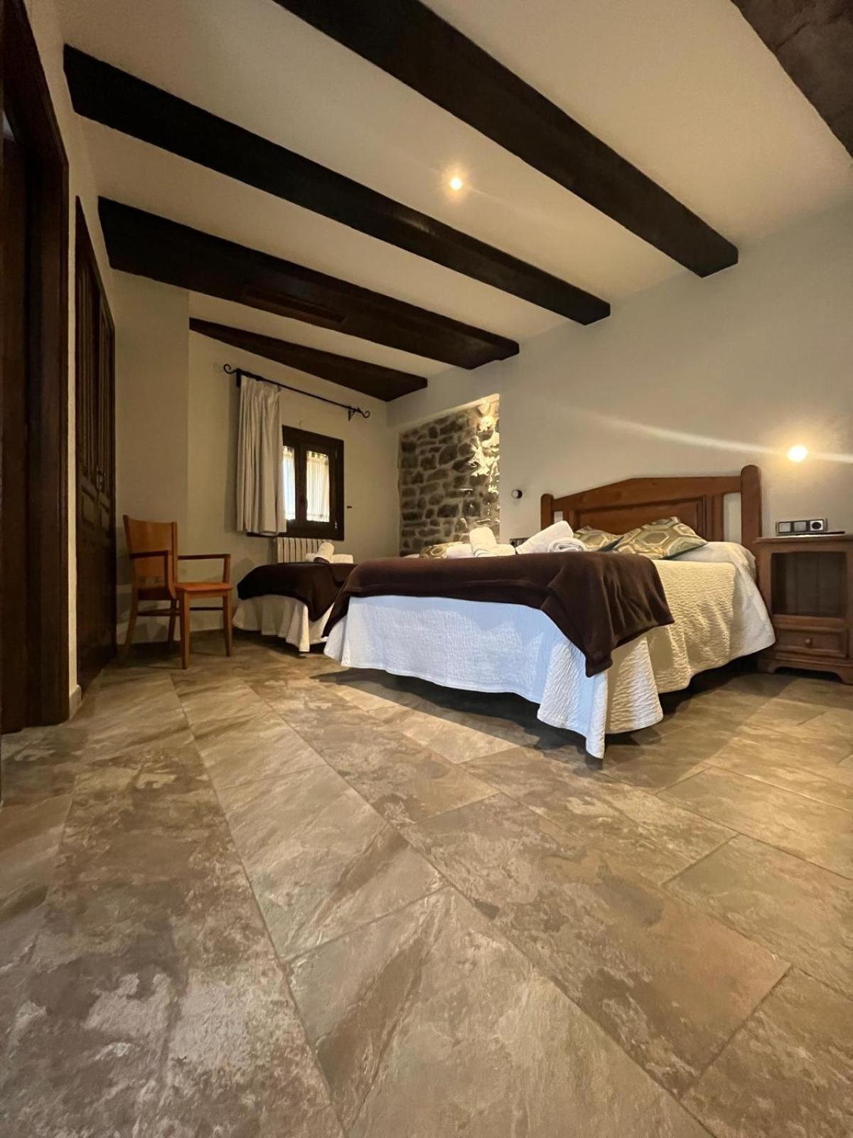 Fonda Carrera Maison d'hôtes Labuerda